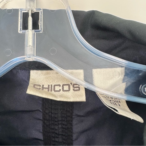 Chicos Sz 2 Womens Trucker Jacket Black Lightweight‎ Topstitching EUC! - Picture 3 of 10